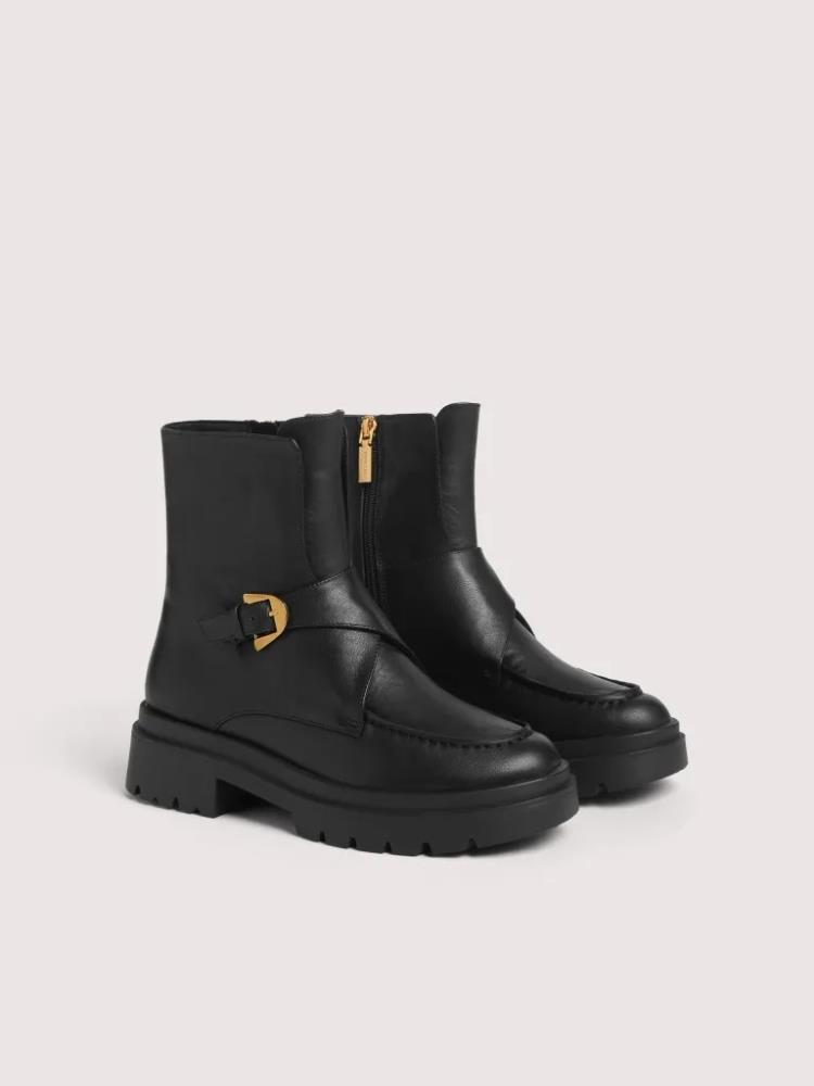 COCCINELLE BOTAS PRETAS COM FIVELA DOURADA